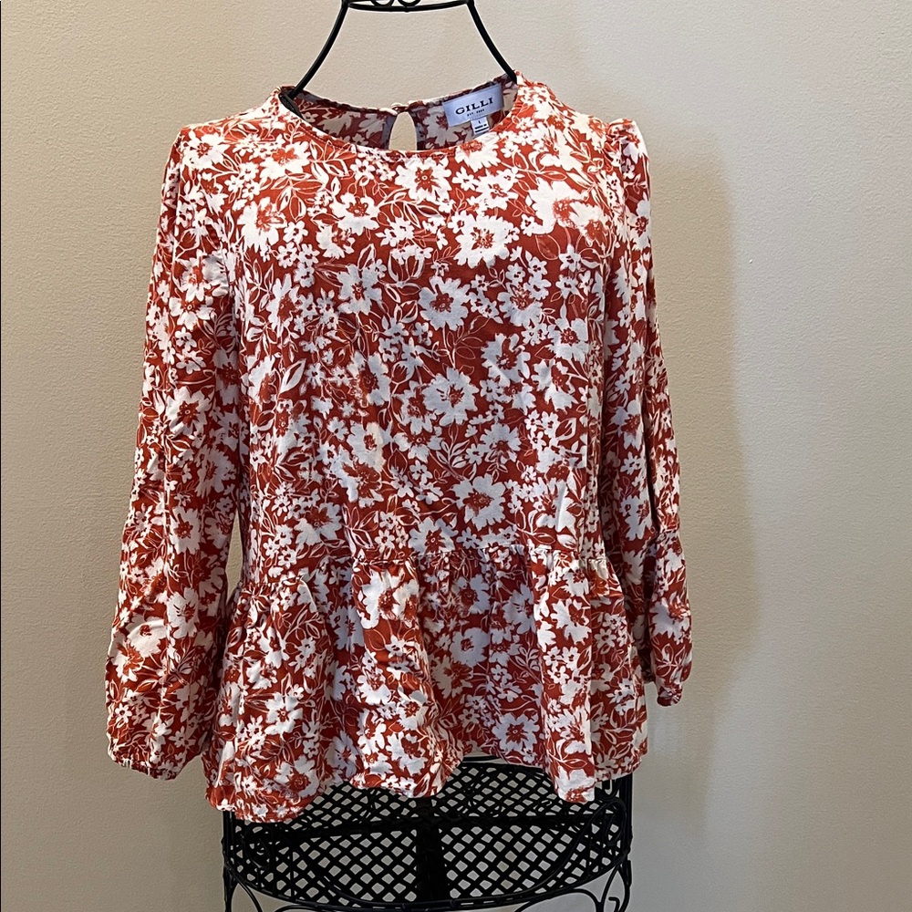 Gilli rust/ orange and white floral peplum blouse